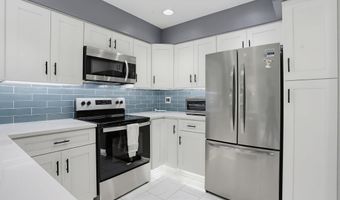 6152 WELLINGTON COMMONS Dr, Alexandria, VA 22310