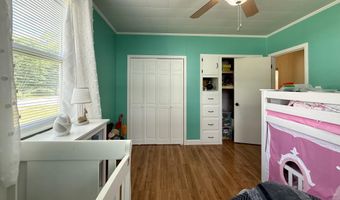 111 Washington St, Baileyville, ME 04694