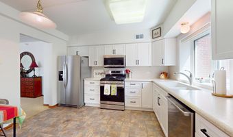 201 N Vail Ave 207, Arlington Heights, IL 60004