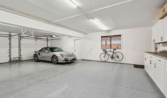 141 Lakewood Dr, Alton, NH 03810