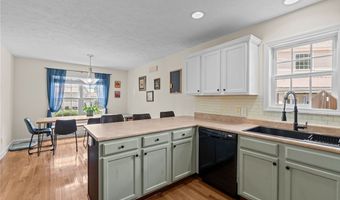 110 Lightwater Dr, Aberdeen, NC 28315