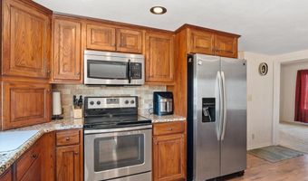 12568 N Hawthorne Rd, Chubbuck, ID 83202