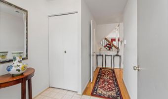 12 PENNY Ln #12, Baltimore, MD 21209