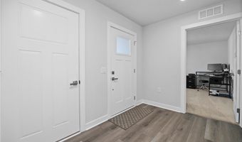 122 Eagle Cir, Amherst, OH 44001