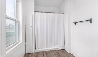 105 W Benton, Andrew, IA 52030