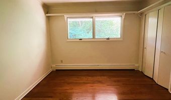 3 Arbor Dr 3, Brookfield, CT 06804