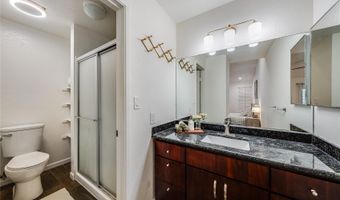 585 Mananai Pl 26U, Honolulu, HI 96818