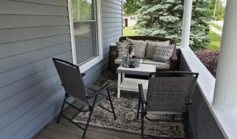 709 N Cedar St, Auburn, IN 46706