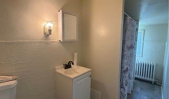 416 N 2nd St 2, Allentown, PA 18102