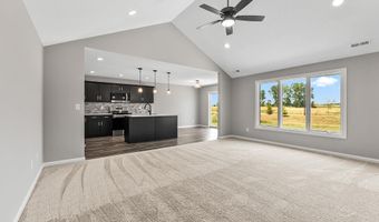 1700 Badger Ln, Auburn, IN 46706