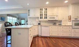 39 Wickendon Ct, Amherst, NY 14221