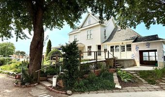 619 Q St, Aurora, NE 68818