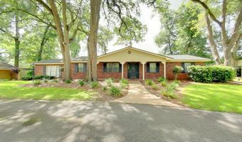 1402 Pineland Dr, Bainbridge, GA 39819