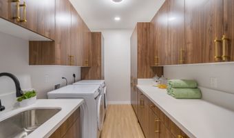 3641 Kumuone St, Honolulu, HI 96822