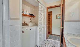 197 Hummingbird Dr, Berlin, CT 06037