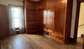 325 S Main St, Albia, IA 52531