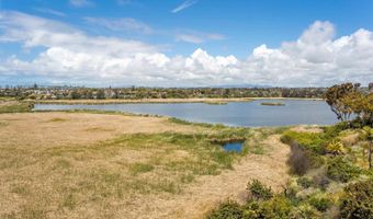 572 Laguna Dr, Carlsbad, CA 92008