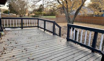 300 Kellogg Ln, Auburn, KS 66402