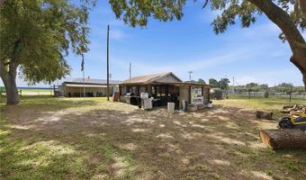 404 EAKER St, Auburndale, FL 33823