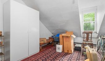 37 Main St, Cumberland, RI 02864