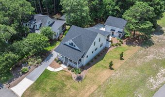 20 Millers Pond Dr, Beaufort, SC 29907