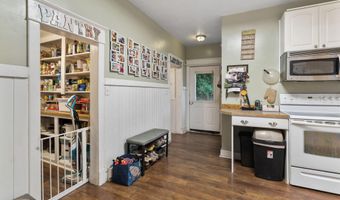 1434 ADDY GIFFORD Rd, Addy, WA 99101