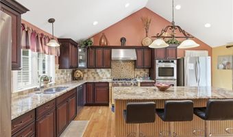 1799 Old Louisquisset Pike, Lincoln, RI 02865