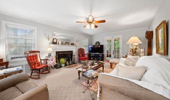 59 Payson St, Attleboro, MA 02703