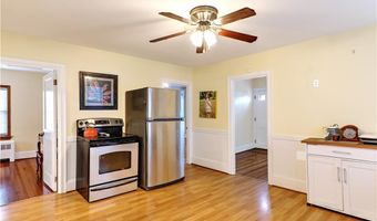 509 Middle Highway Hwy 2, Barrington, RI 02806