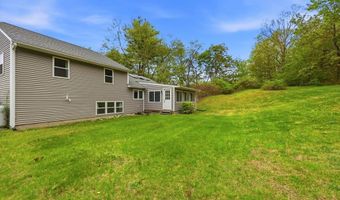 1185 Bay Rd, Amherst, MA 01002