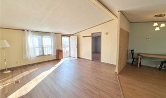 60 Flamingo Ave, Amherst, OH 44001