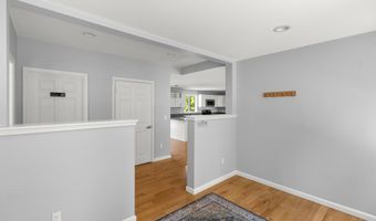 9 Hounds Way, Bath, ME 04530