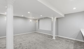 24674 PEACH ORCHARD Ln, Aldie, VA 20105