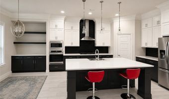 1504 SW Hamilton Ave, Bentonville, AR 72713
