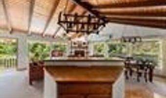 1444 W Kuiaha, Haiku, HI 96708