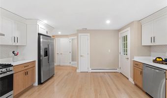 75 Walnut Rd, North Kingstown, RI 02852