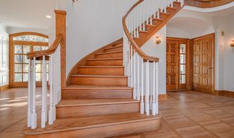12 Runkenhage Rd, Darien, CT 06820