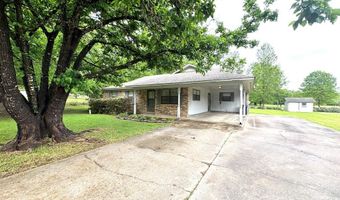 108 Arthur St, Bruce, MS 38915