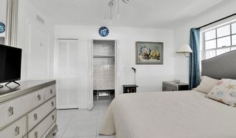 450 French Royale Cir, Atlantis, FL 33462