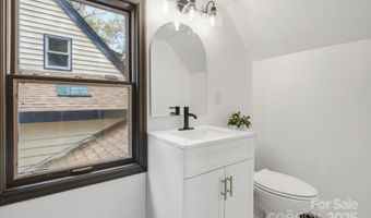 8 Indian Ridge Rd, Asheville, NC 28803