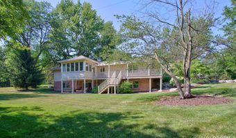 626 Spaulding Ave SE, Ada, MI 49301
