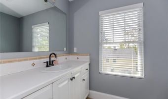 50 Searle Ave, Cranston, RI 02920