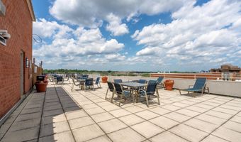 1024 N UTAH St 616, Arlington, VA 22201