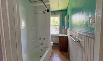 14-16 Valley St, Brattleboro, VT 05301