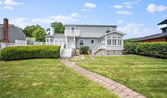 843 Nautilus Trl, Aurora, OH 44202