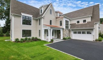 8 Fado Ln, Cos Cob, CT 06807