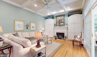 7565 MARSHALL Dr, Annandale, VA 22003