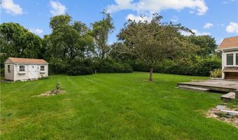 103 Gosset's Turn Dr, Middletown, RI 02842