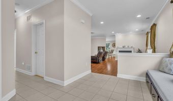 40 Bunker Hill Dr, Allentown, NJ 08501