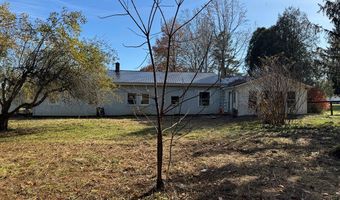 1320 Lake Dr, Ashland, OH 44805